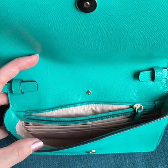 Green Spencer Chain Wallet - Picture 5 of 11